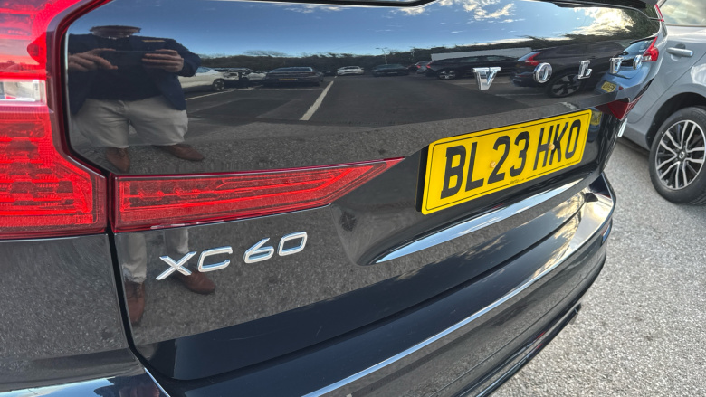 Volvo XC60 2.0 T6 [350] RC PHEV Plus Dark 5dr AWD Geartronic Estate